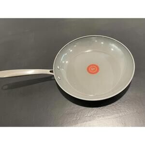 T-fal Ceramic Non-Stick 10.5" Fry Pan - Used/Good Condition
